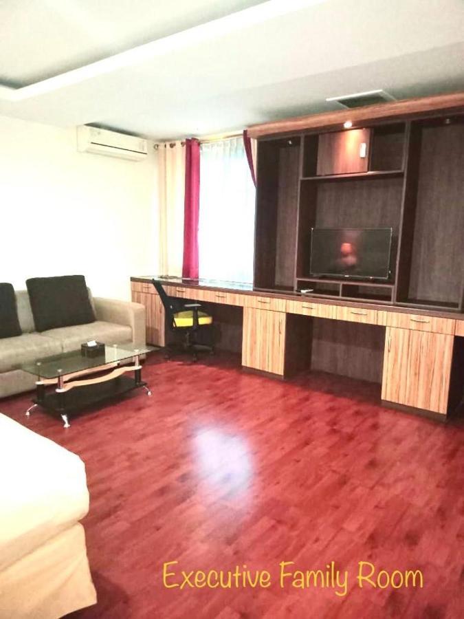 Kasira Residence Peladen Buitenkant foto